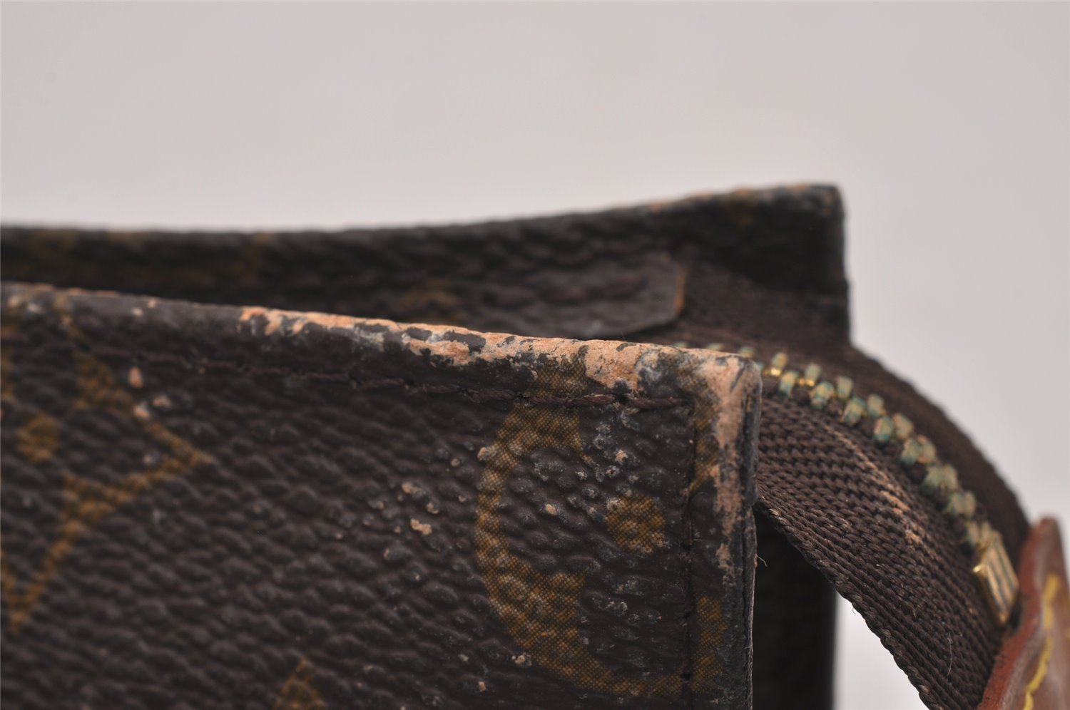 Authentic Louis Vuitton Monogram Pouch For Bucket PM LV Junk 4817I