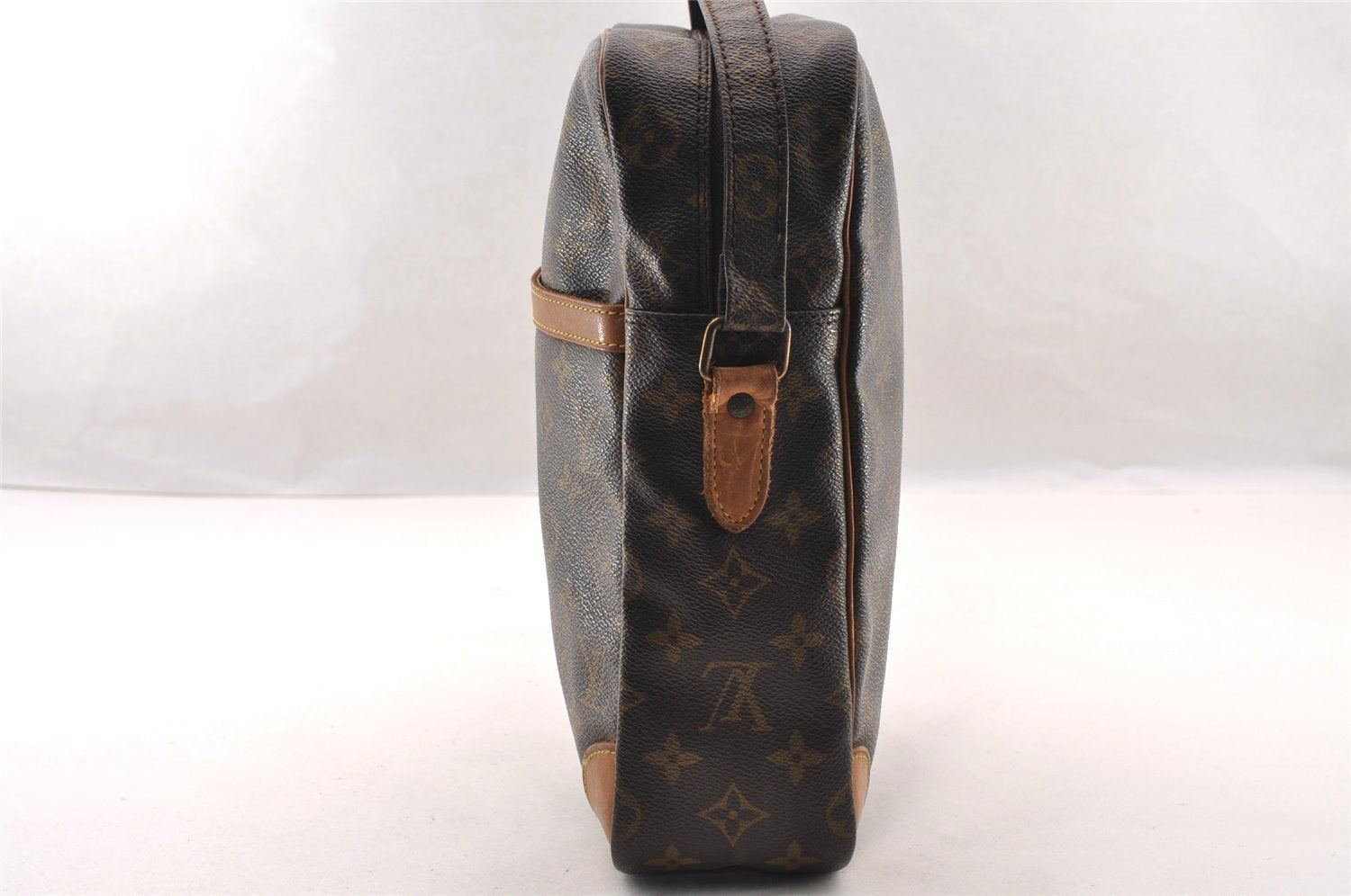 Authentic Louis Vuitton Monogram Danube MM Shoulder Cross Bag M45264 Junk 4819I