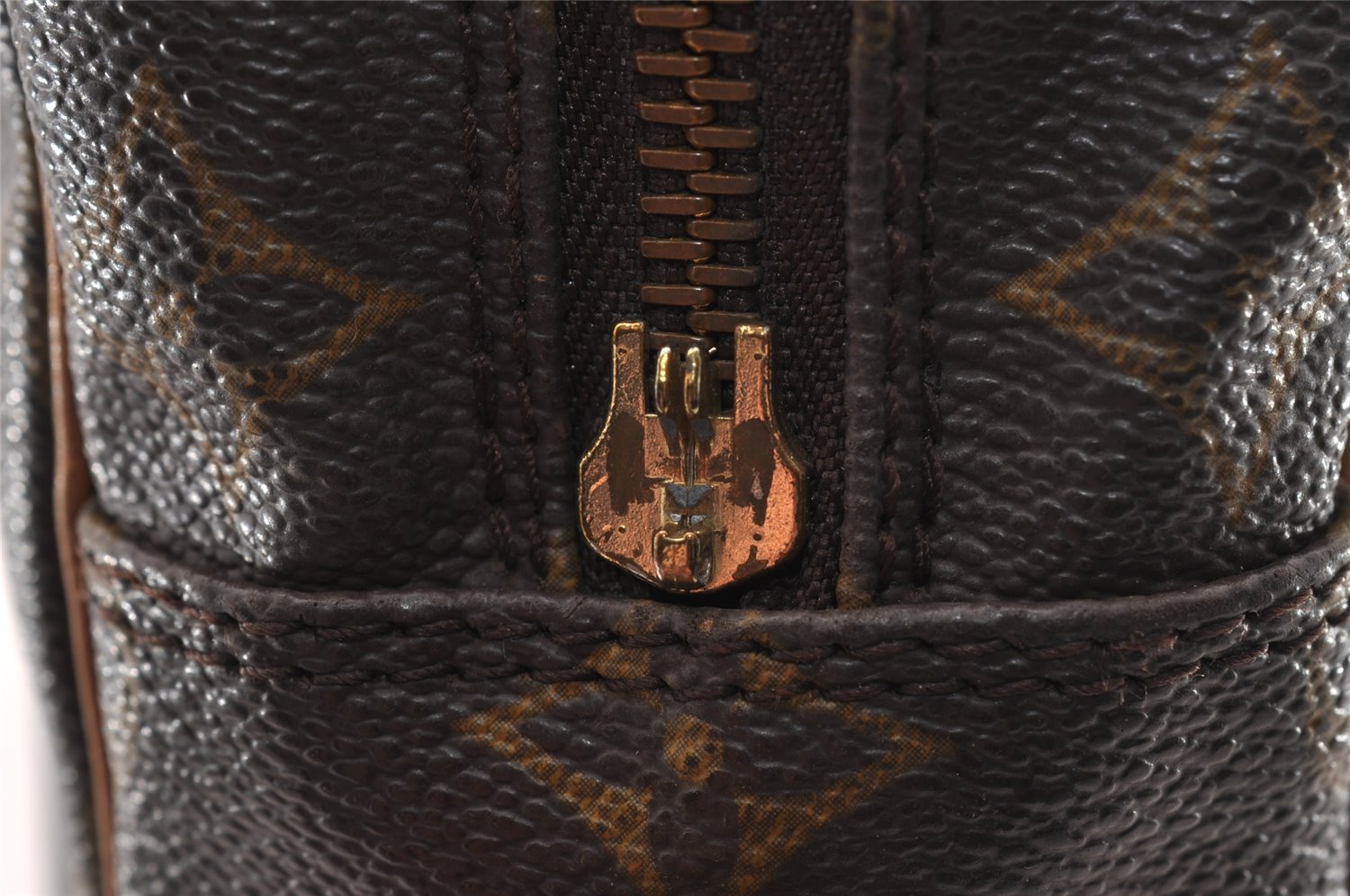 Authentic Louis Vuitton Monogram Danube MM Shoulder Cross Bag M45264 Junk 4819I