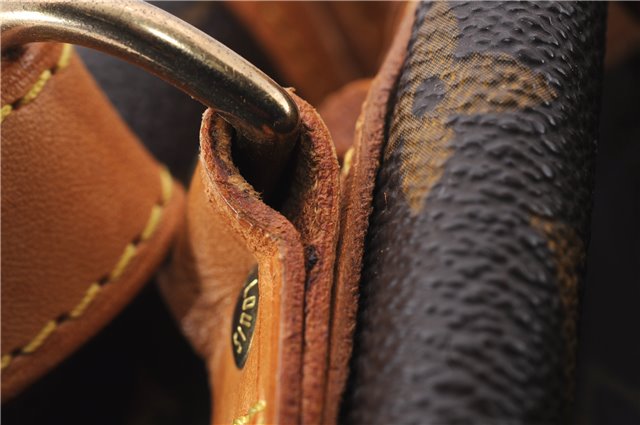 Authentic Louis Vuitton Monogram Noe Shoulder Bag M42224 LV 4826E