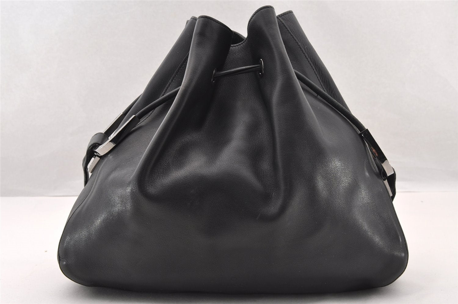 Authentic GUCCI Vintage Shoulder Bag Purse Leather 0013746 Black 4856I