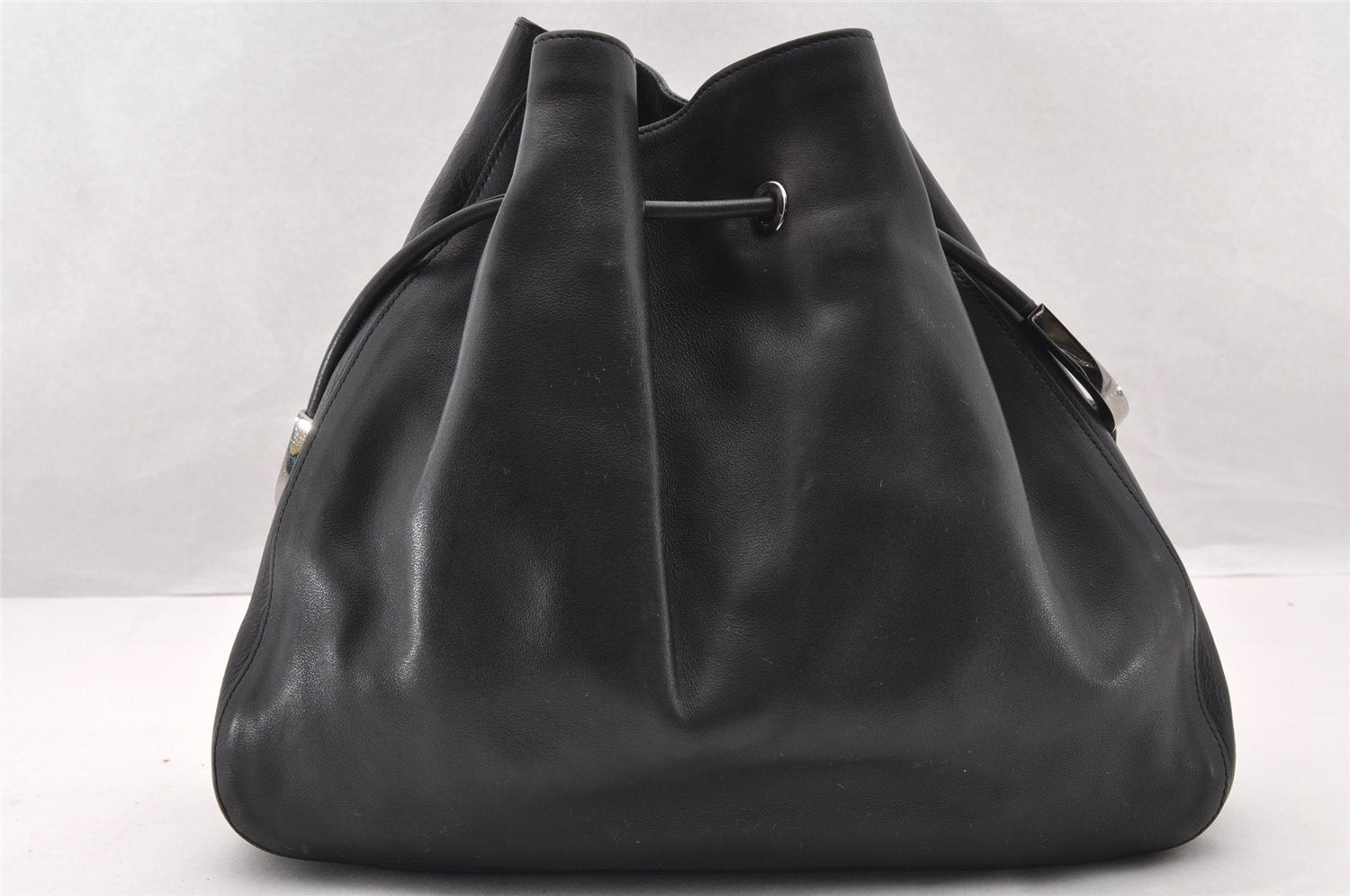 Authentic GUCCI Vintage Shoulder Bag Purse Leather 0013746 Black 4856I