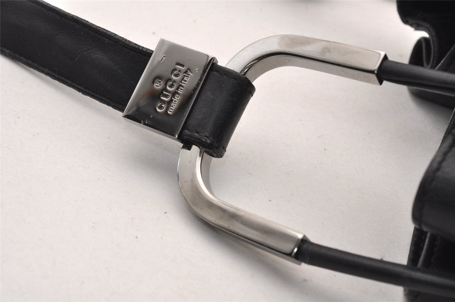 Authentic GUCCI Vintage Shoulder Bag Purse Leather 0013746 Black 4856I