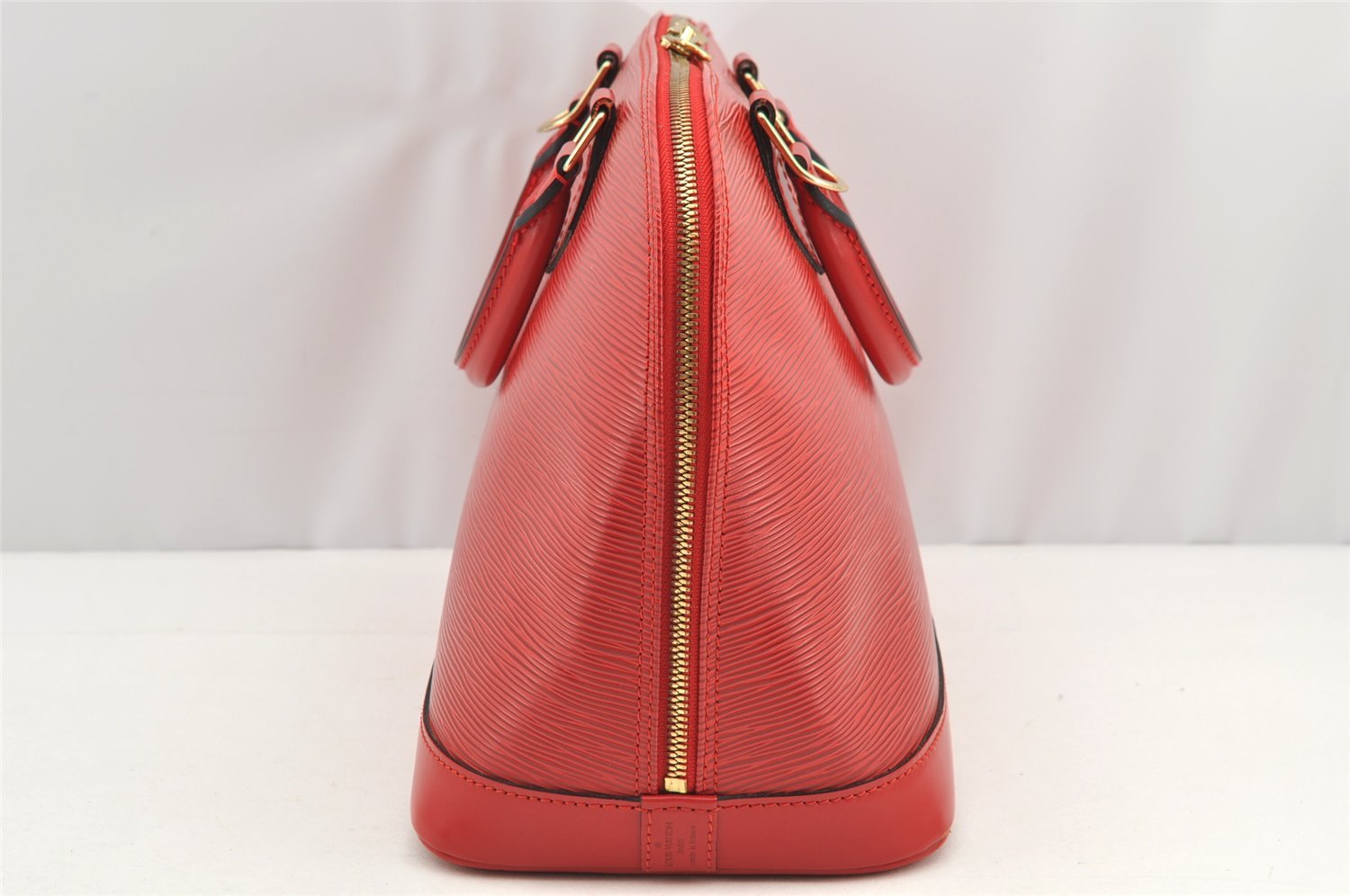 Authentic Louis Vuitton Epi Alma PM Hand Bag Red M52147 LV 4859I