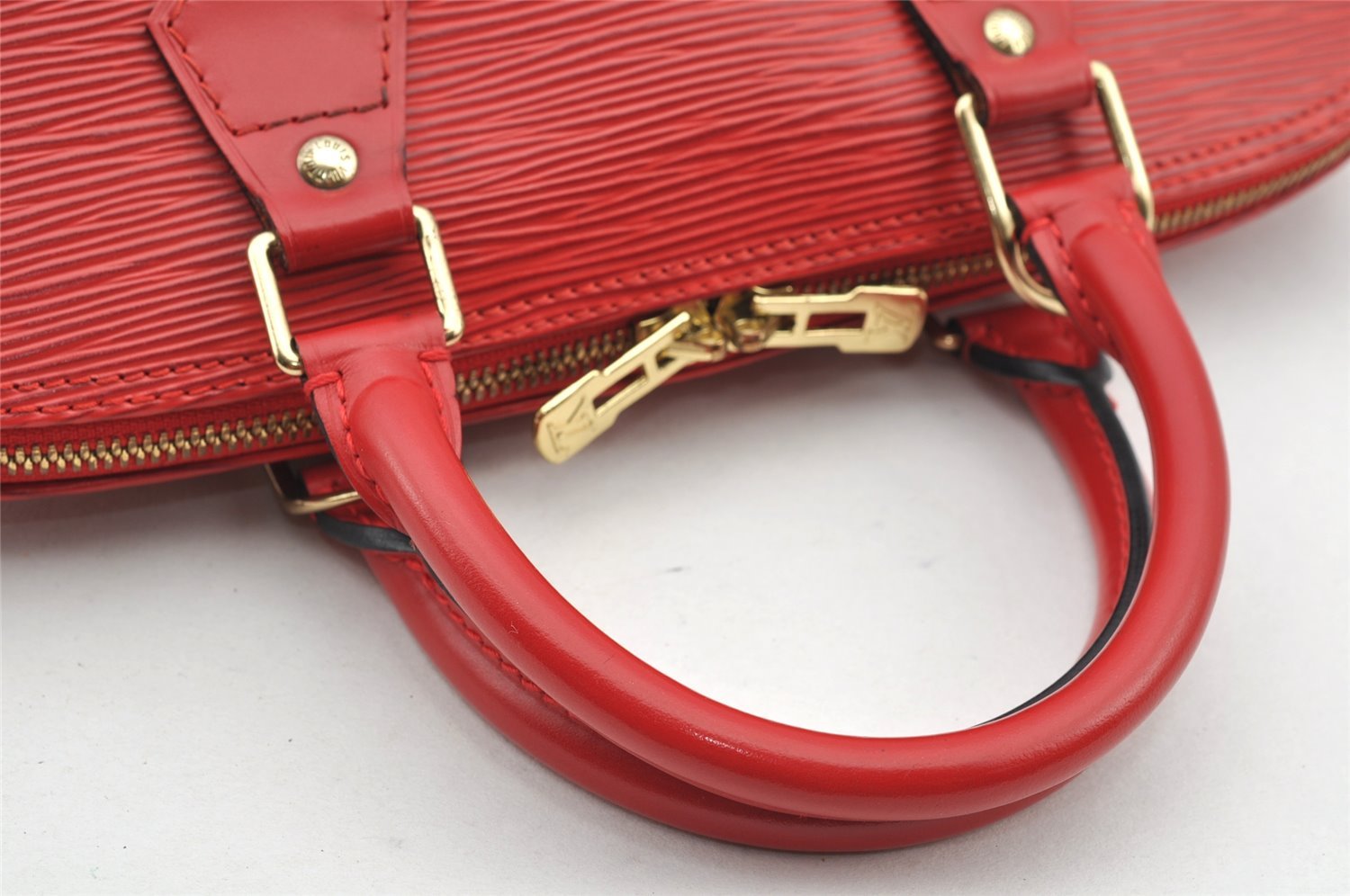 Authentic Louis Vuitton Epi Alma PM Hand Bag Red M52147 LV 4859I