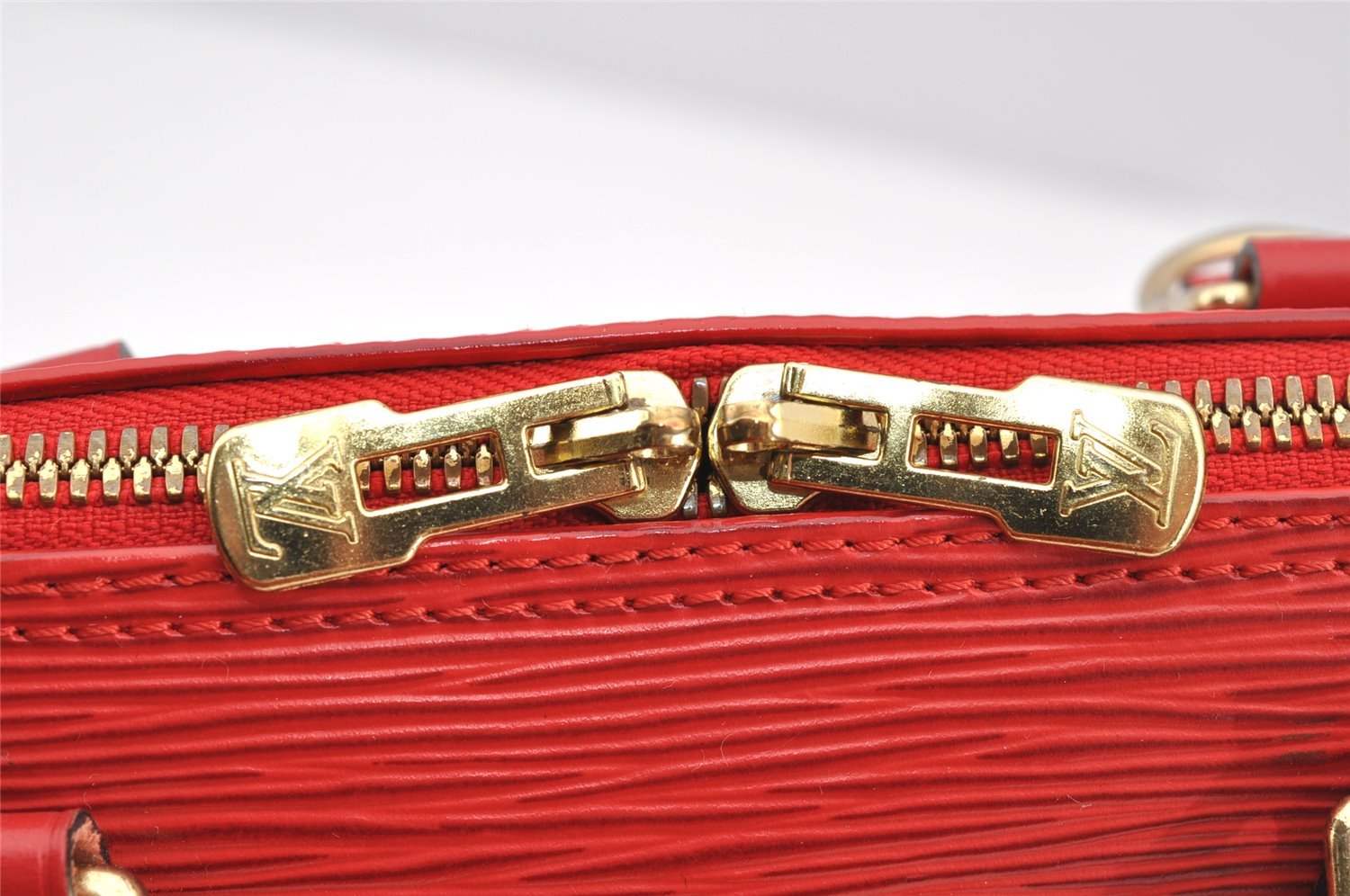 Authentic Louis Vuitton Epi Alma PM Hand Bag Red M52147 LV 4859I