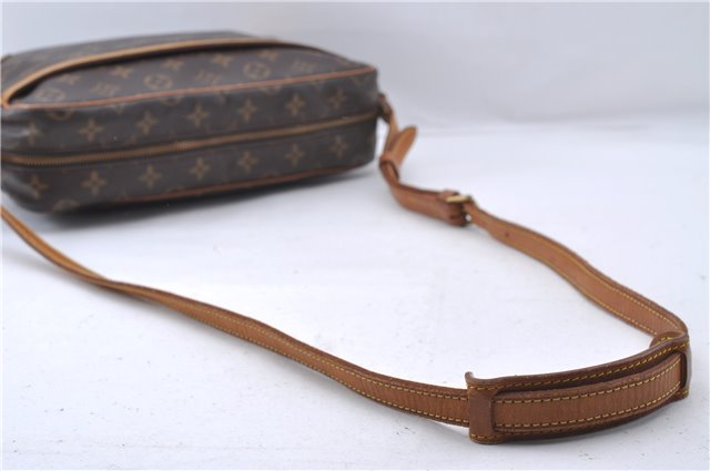 Auth Louis Vuitton Monogram Trocadero 30 Shoulder Cross Body Bag M51272 LV 4862D