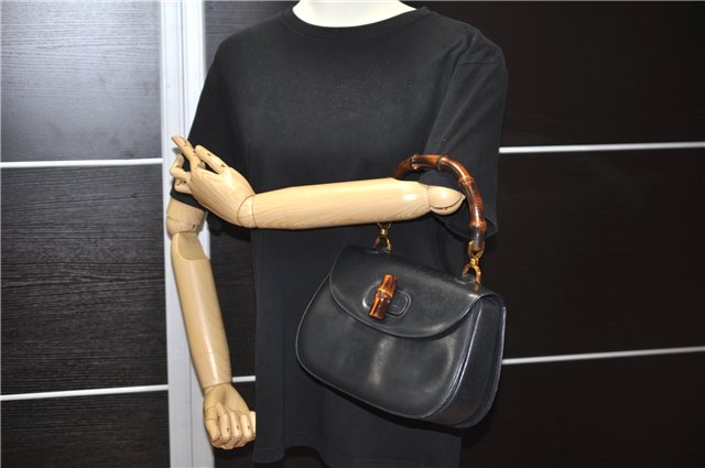 Authentic GUCCI Vintage Bamboo Shoulder Hand Bag Purse Leather Navy Blue 4875F