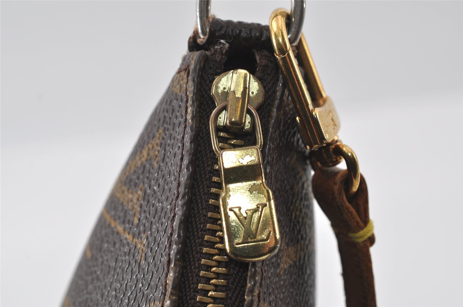 Authentic Louis Vuitton Monogram Pochette Accessoires Pouch M51980 LV 4877I