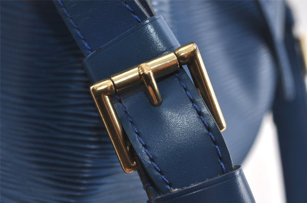 Authentic Louis Vuitton Epi Noe Shoulder Drawstring Bag Blue M44005 LV 4878I