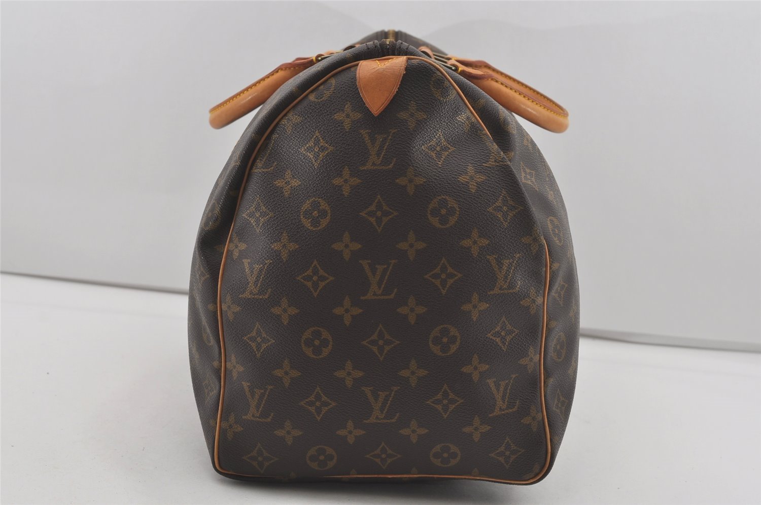 Authentic Louis Vuitton Monogram Keepall 50 Travel Boston Bag M41426 LV 4887I