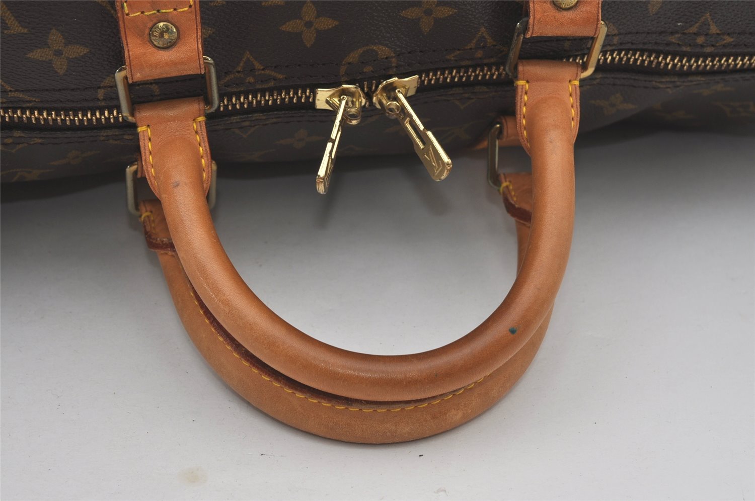 Authentic Louis Vuitton Monogram Keepall 50 Travel Boston Bag M41426 LV 4887I