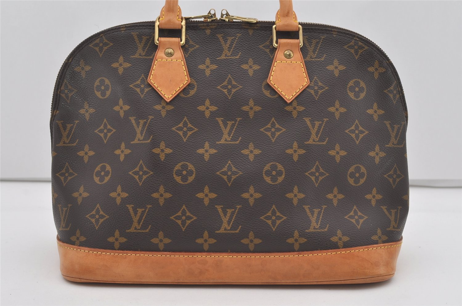 Authentic Louis Vuitton Monogram Alma Hand Bag Purse M51130 LV 4897I
