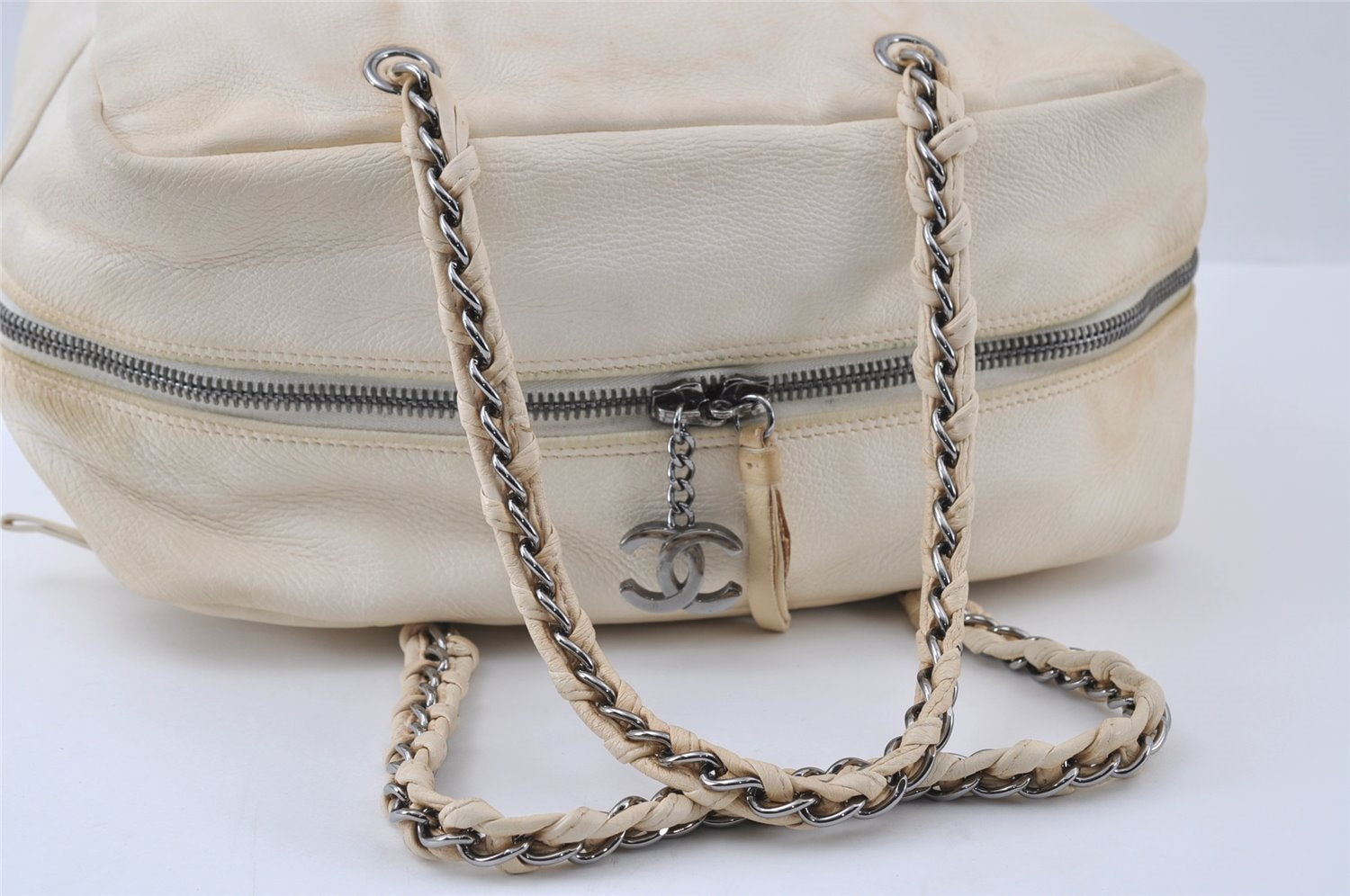 Authentic CHANEL Lamb Skin Vintage Chain Shoulder Tote Bag White CC 4900I