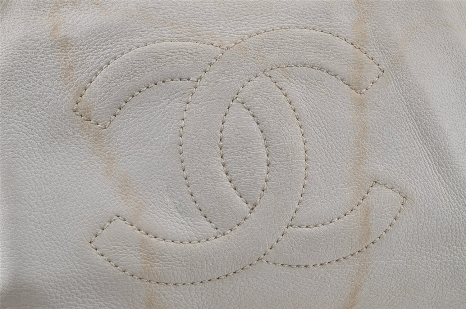 Authentic CHANEL Lamb Skin Vintage Chain Shoulder Tote Bag White CC 4900I