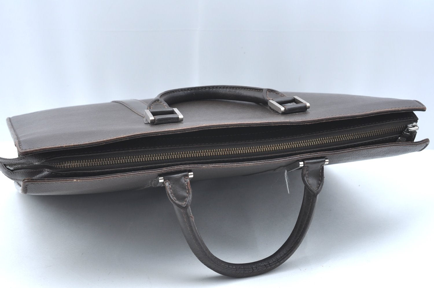 Auth Louis Vuitton Taiga Porte Documents Lozan Briefcase Brown M30058 LV 4902G