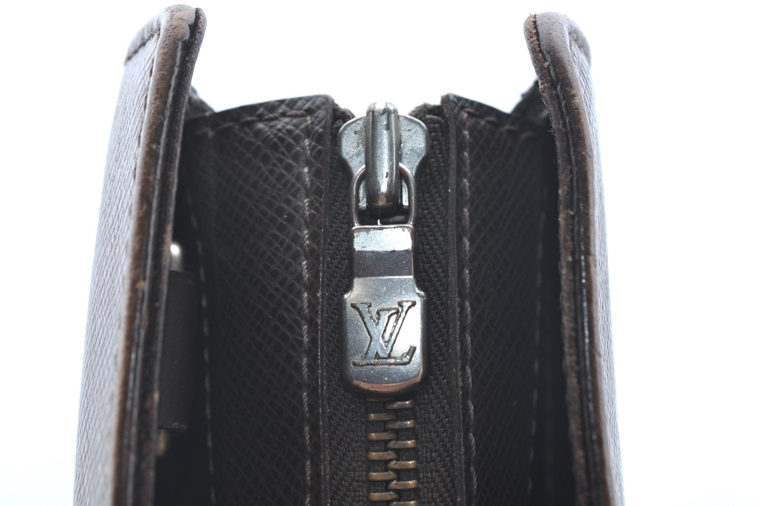 Auth Louis Vuitton Taiga Porte Documents Lozan Briefcase Brown M30058 LV 4902G