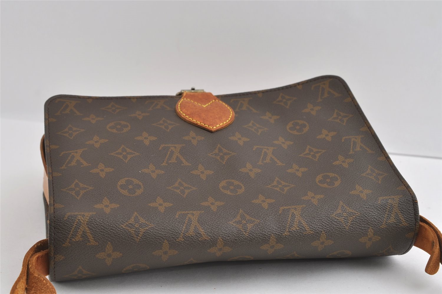 Authentic Louis Vuitton Monogram Cartouchiere GM Shoulder Bag Old Model 4977I