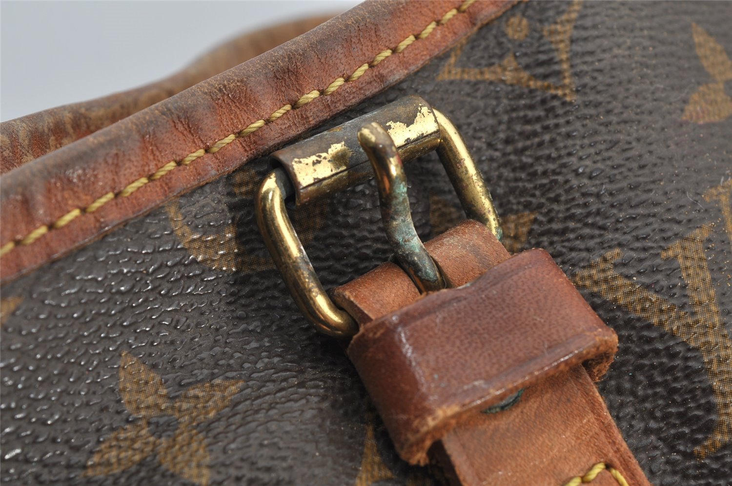 Authentic Louis Vuitton Monogram Bucket GM Shoulder Tote Bag M42236 Junk 4988I