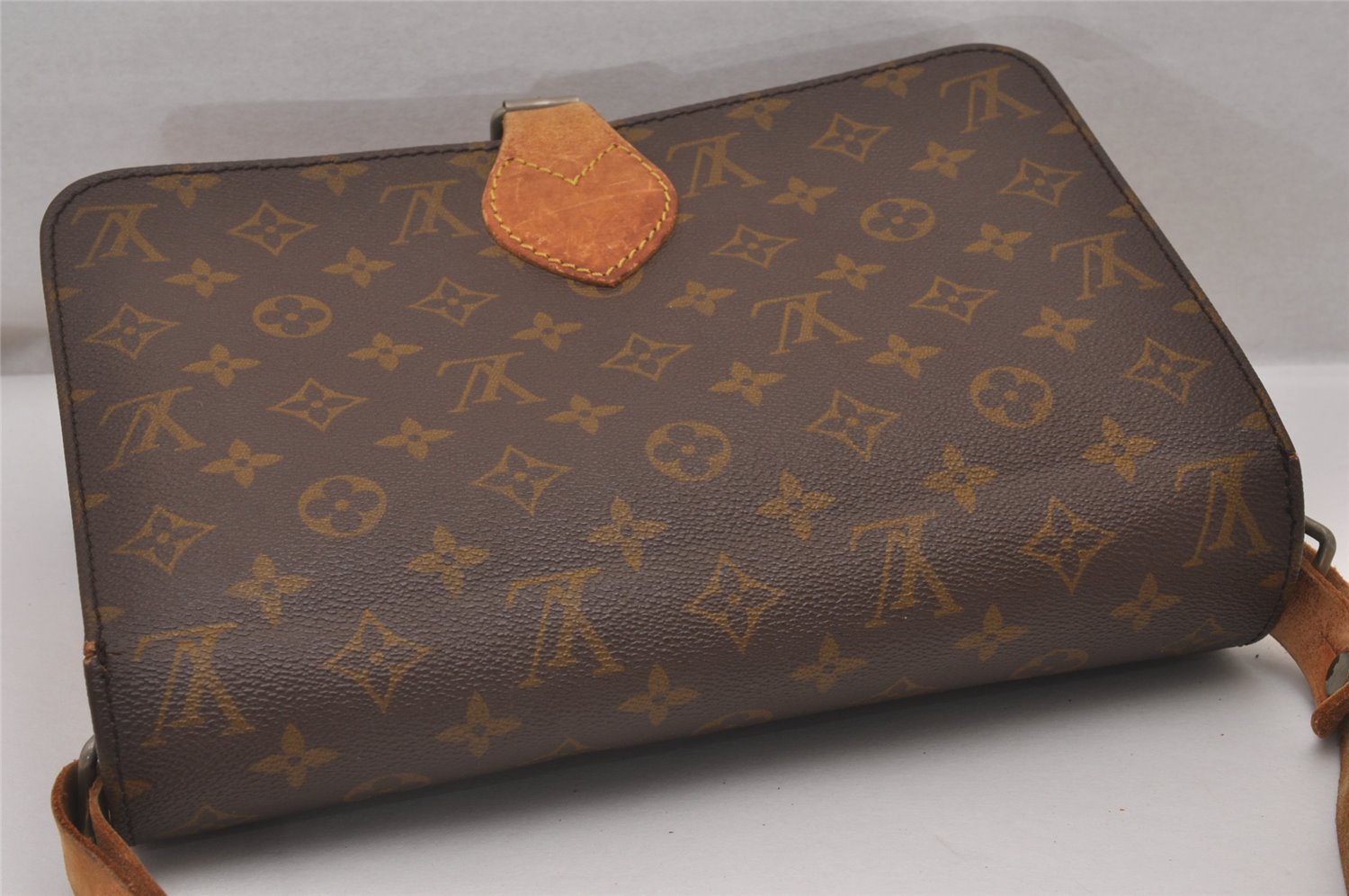 Authentic Louis Vuitton Monogram Cartouchiere GM Shoulder Bag Old Model 5008I