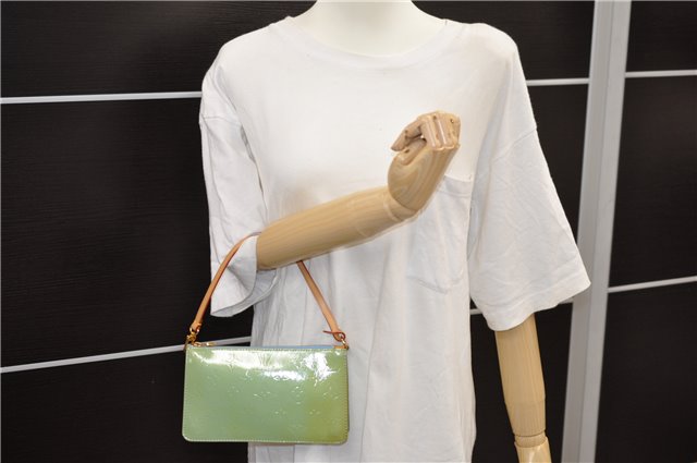 Auth Louis Vuitton Vernis Lexington Hand Bag Pouch Light Green M91011 LV 5012D