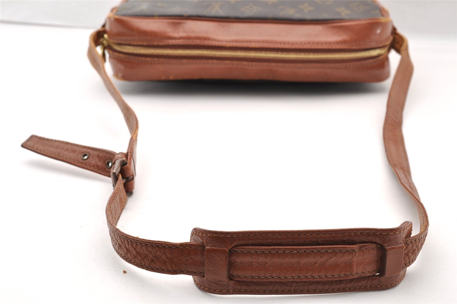 Authentic Louis Vuitton Monogram Sac Bandouliere 30 Shoulder Bag Old Model 5020I