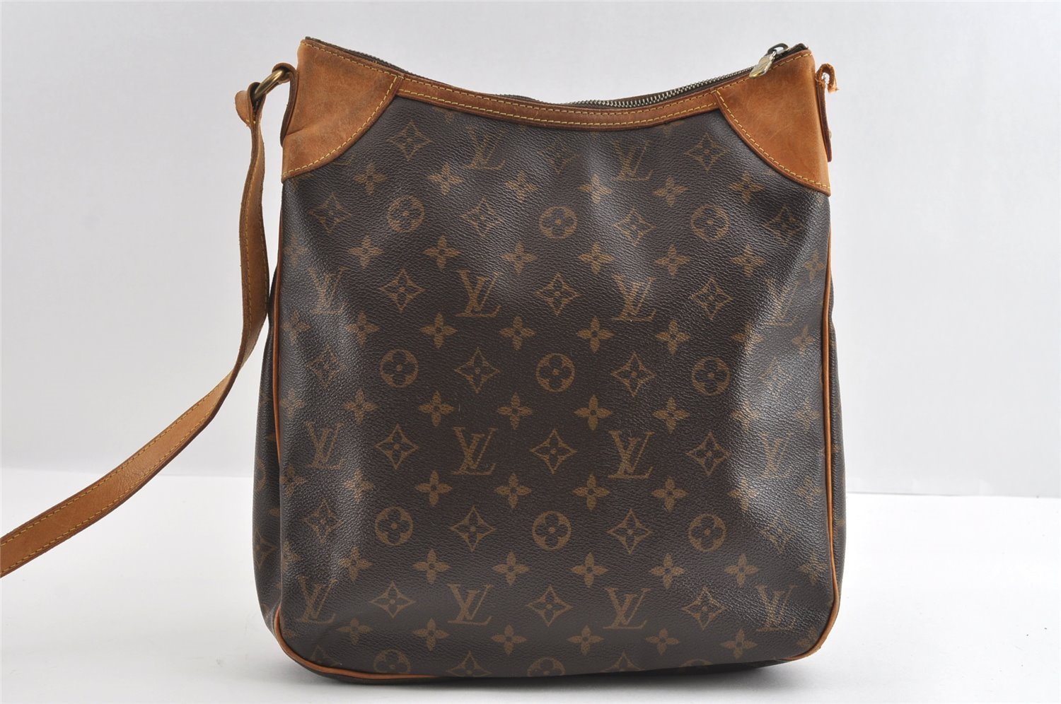 Authentic Louis Vuitton Monogram Odeon MM Shoulder Cross Bag M56389 Junk 5048I