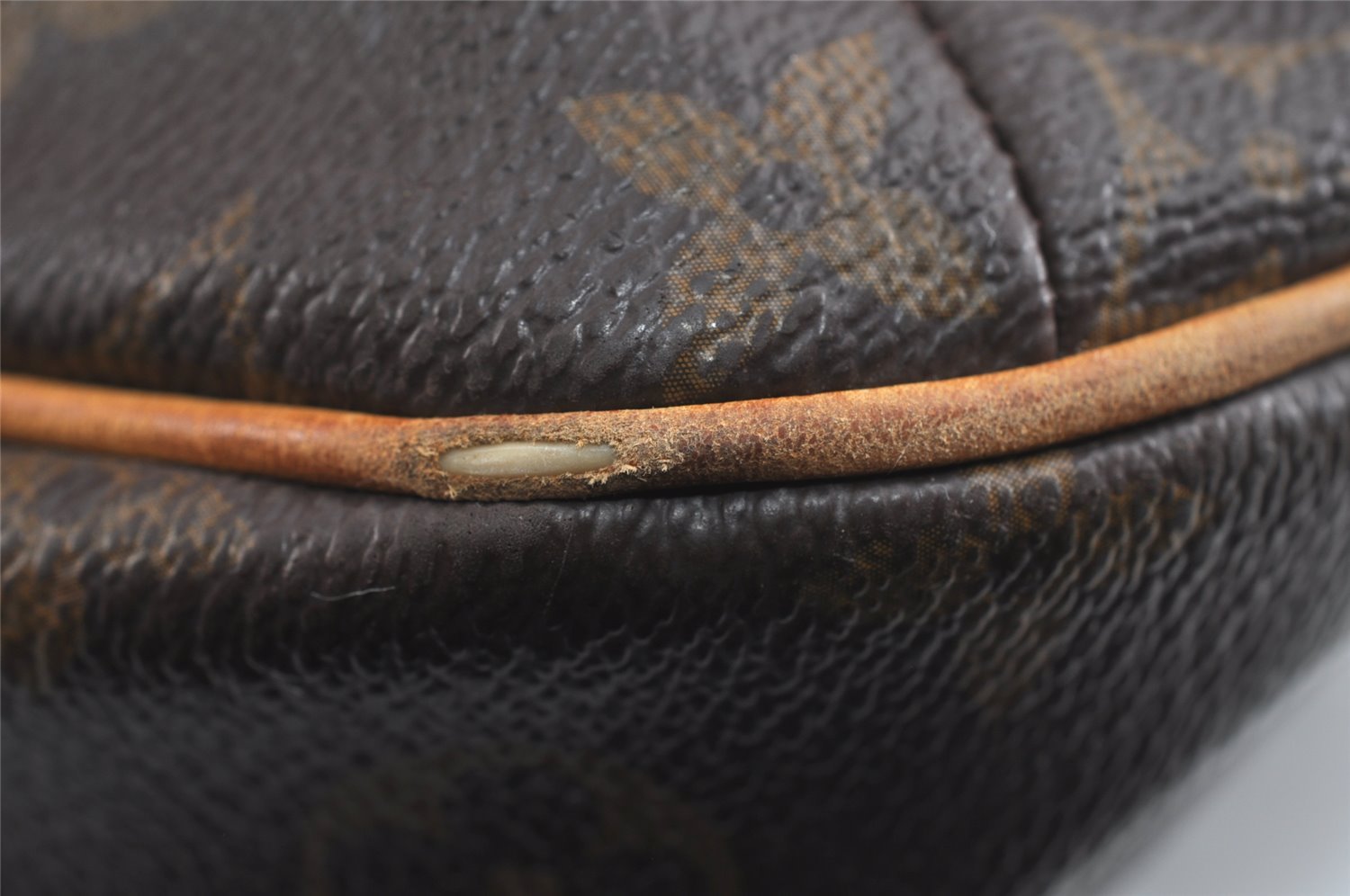 Authentic Louis Vuitton Monogram Odeon MM Shoulder Cross Bag M56389 Junk 5048I