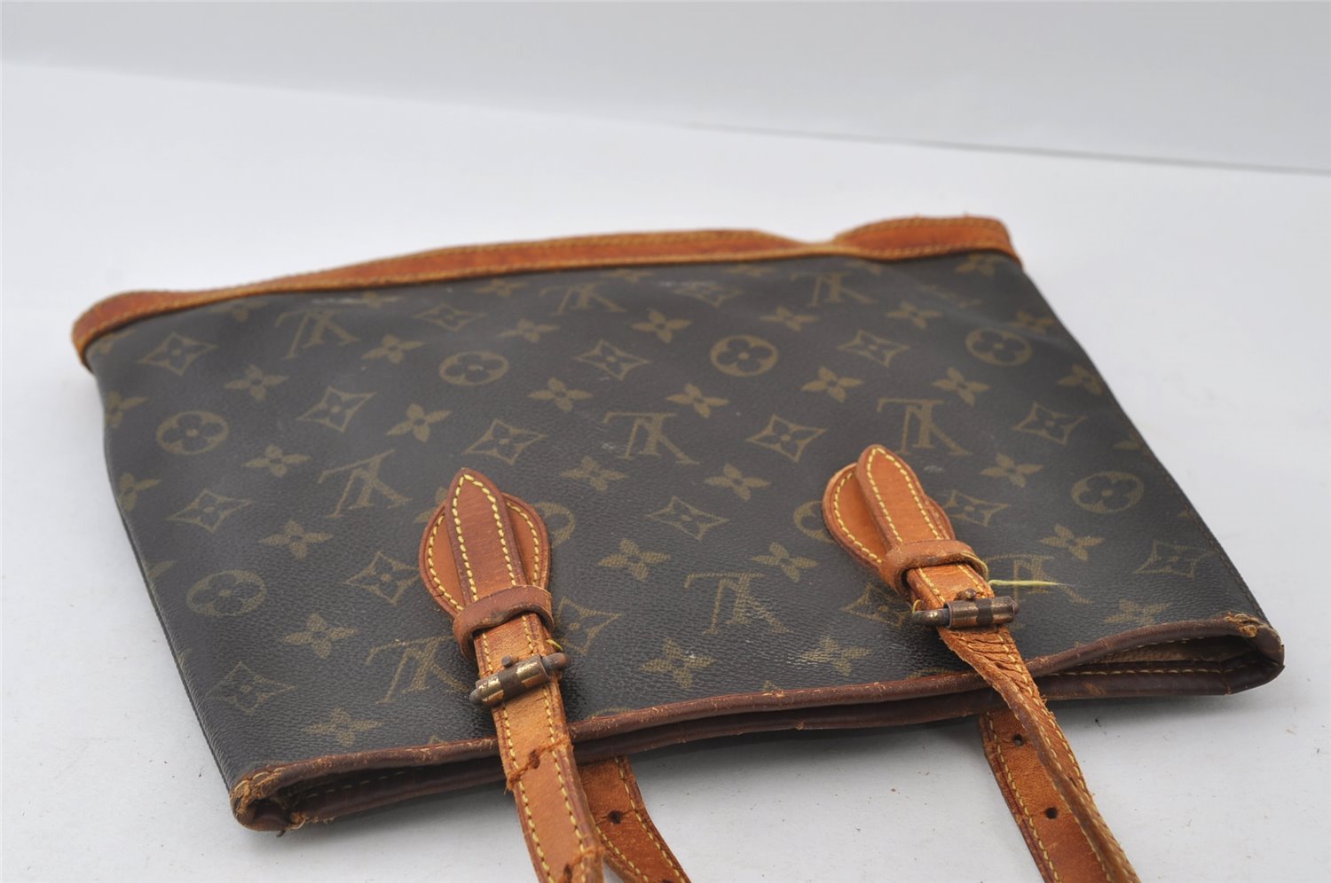 Authentic Louis Vuitton Monogram Bucket PM Shoulder Tote Bag M42238 Junk 5053I