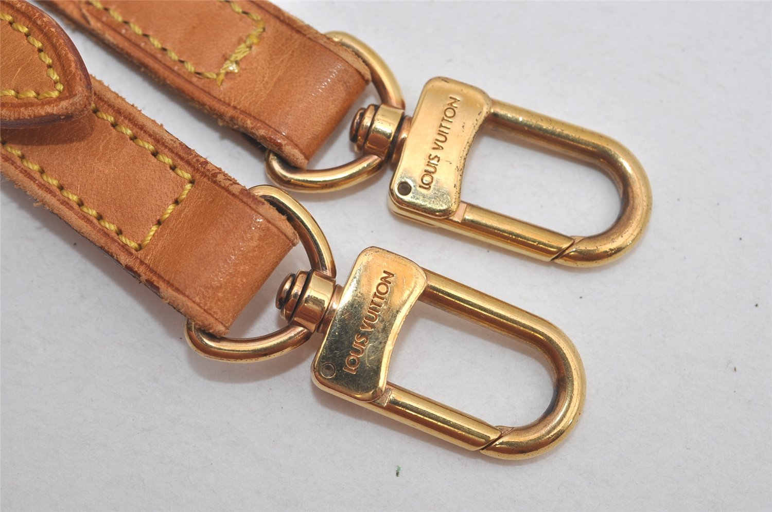 Authentic Louis Vuitton Leather Shoulder Strap Beige 39.4-46.9