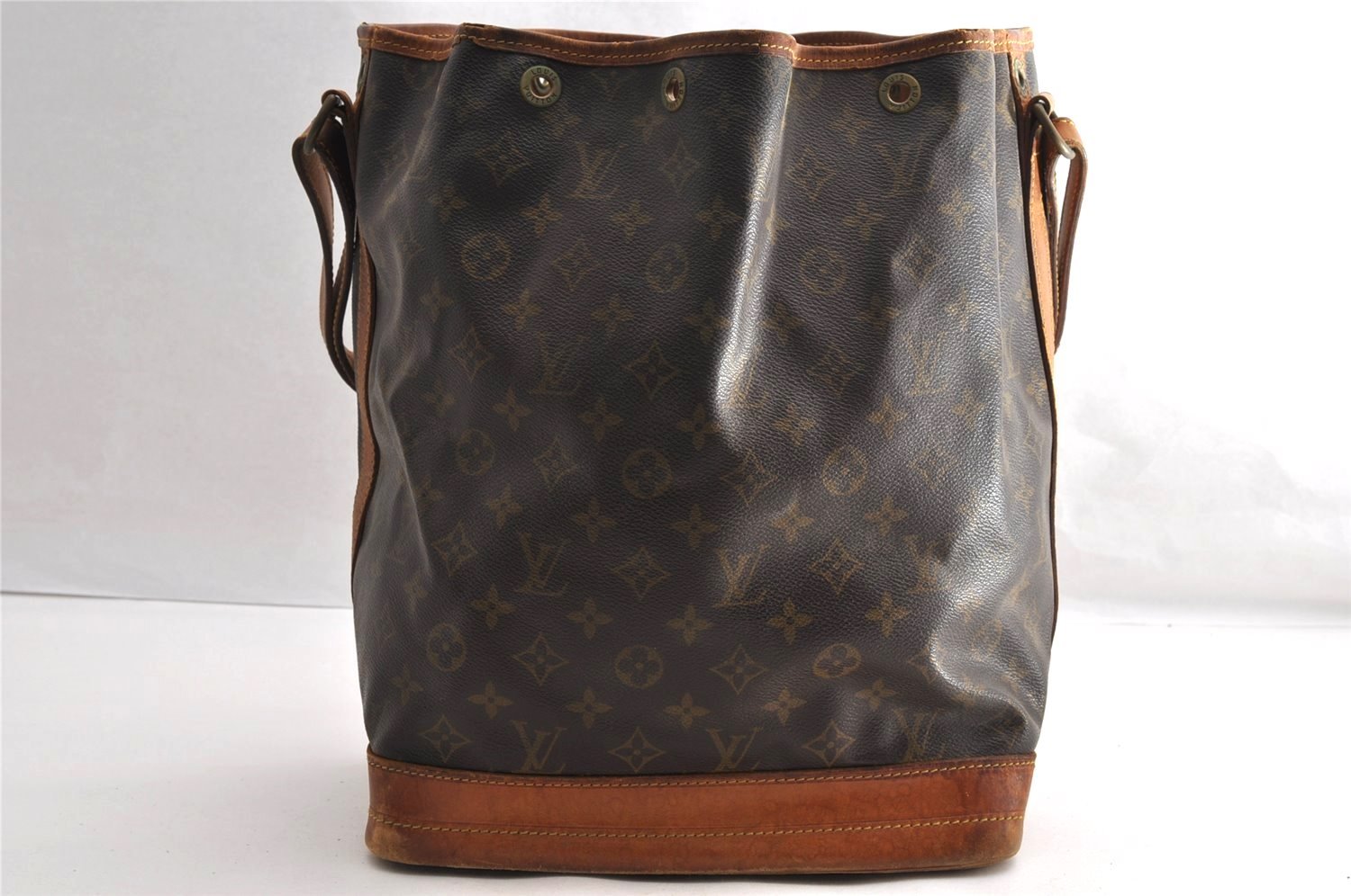 Authentic Louis Vuitton Monogram Noe Shoulder Drawstring Bag M42224 LV 5062I