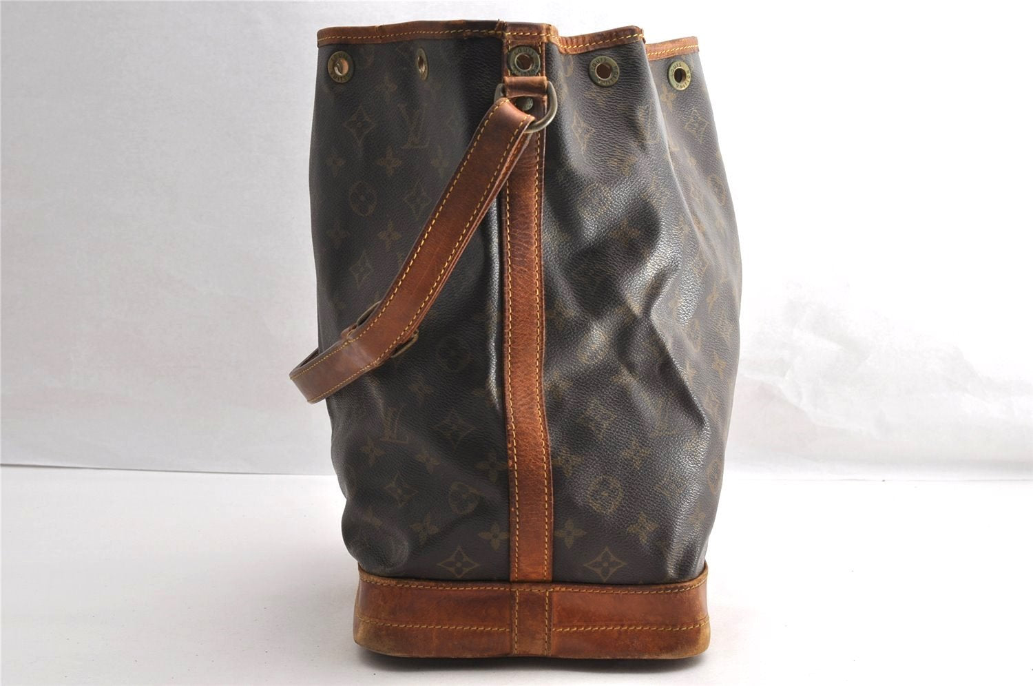 Authentic Louis Vuitton Monogram Noe Shoulder Drawstring Bag M42224 LV 5062I