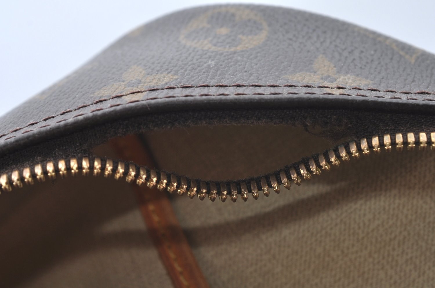 Authentic Louis Vuitton Monogram Deauville Hand Bag M47270 LV Junk 5063I