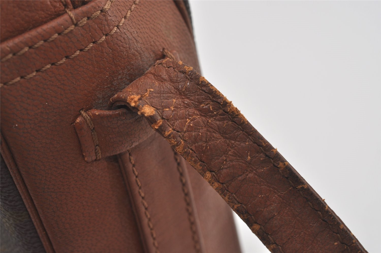 Authentic Louis Vuitton Monogram Sac Bandouliere 30 Shoulder Bag Old Model 5064I