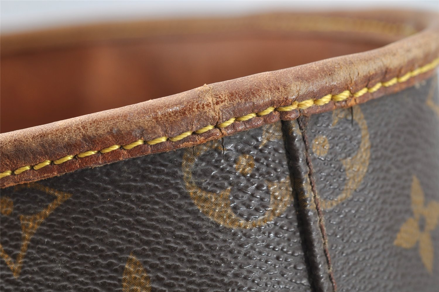 Authentic Louis Vuitton Monogram Bucket GM Shoulder Bag Old Model Junk 5069I