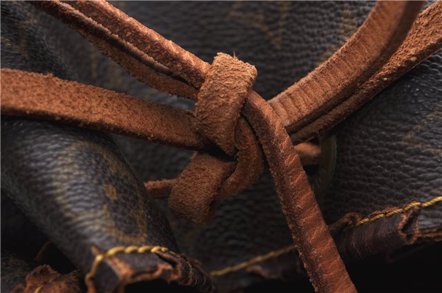 Authentic Louis Vuitton Monogram Noe Shoulder Bag M42224 LV 5071D