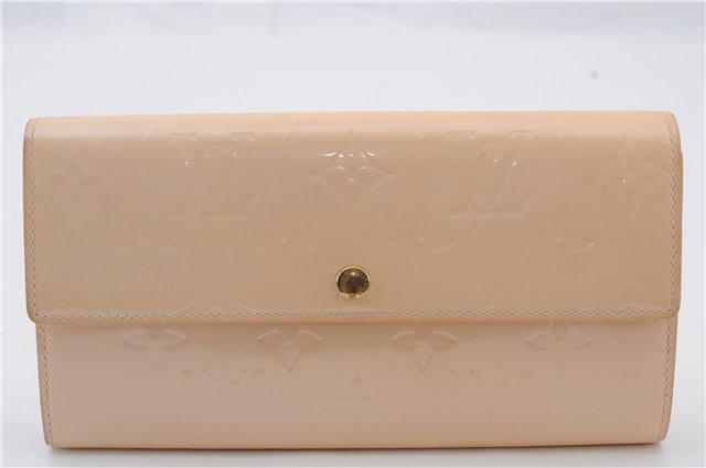 Authentic LOUIS VUITTON Vernis Portefeuille Sarah Wallet Beige M91522 LV 5073C