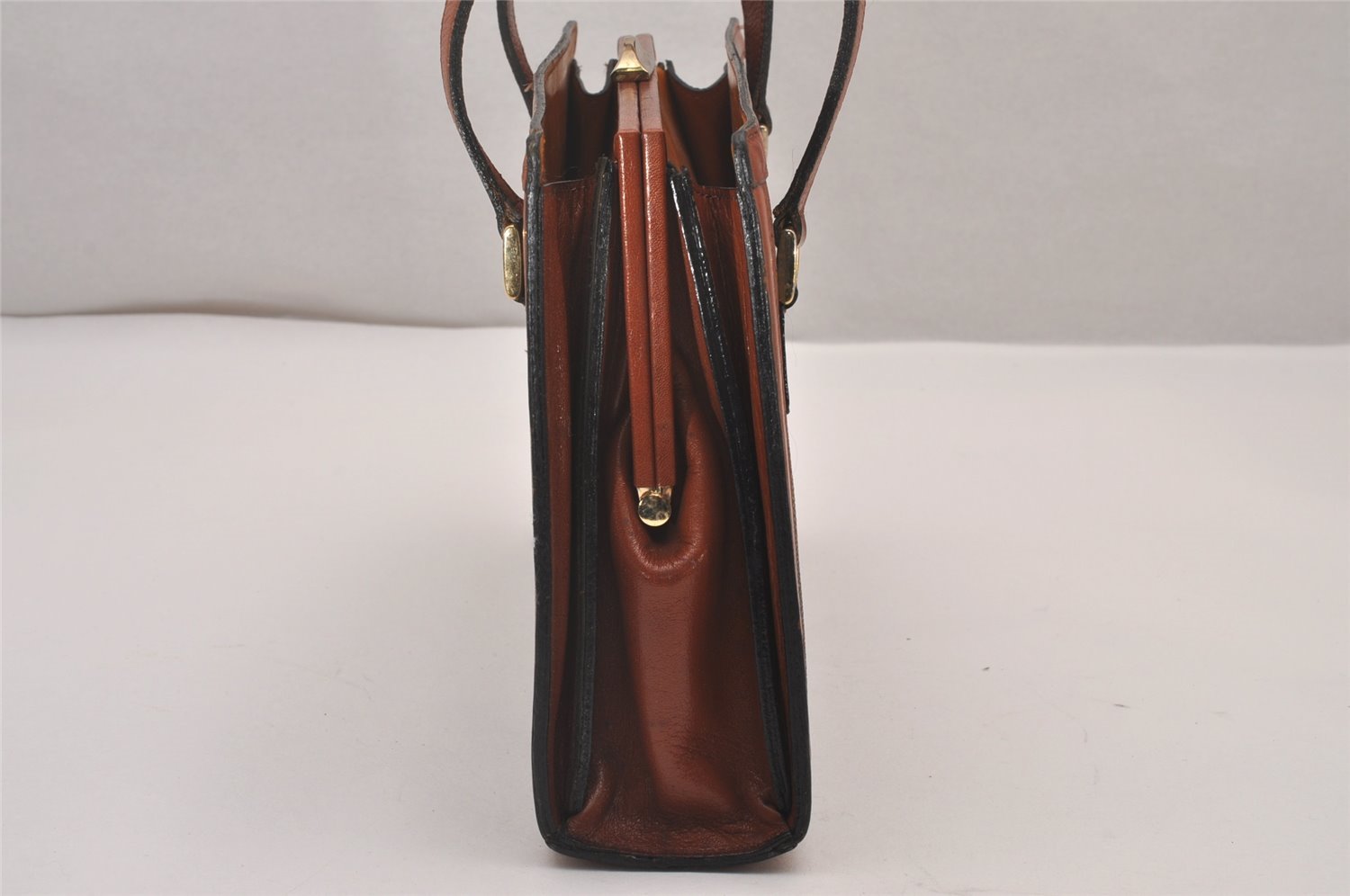 Auth Louis Vuitton Monogram Sac Bavolet Shoulder Hand Bag Old Model LV 5074I