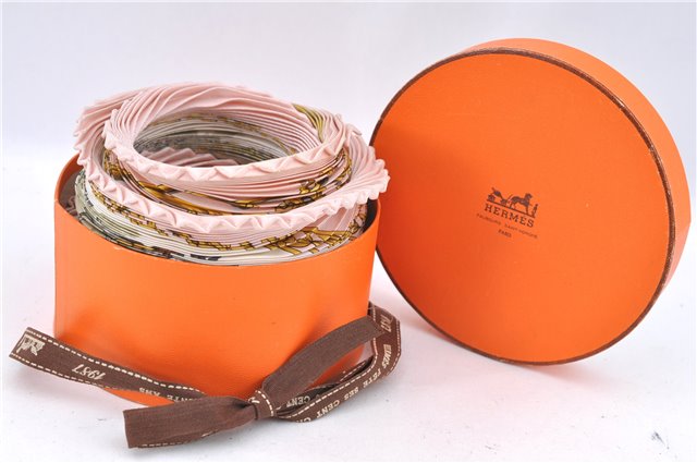Authentic HERMES Pleats Scarf 