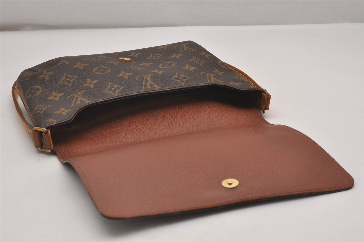 Authentic Louis Vuitton Monogram Musette Tango Shoulder Bag M51257 LV 5082I