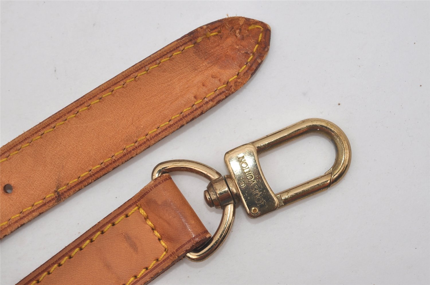 Authentic Louis Vuitton Leather Shoulder Strap Beige LV 96.5cm Junk 5096I