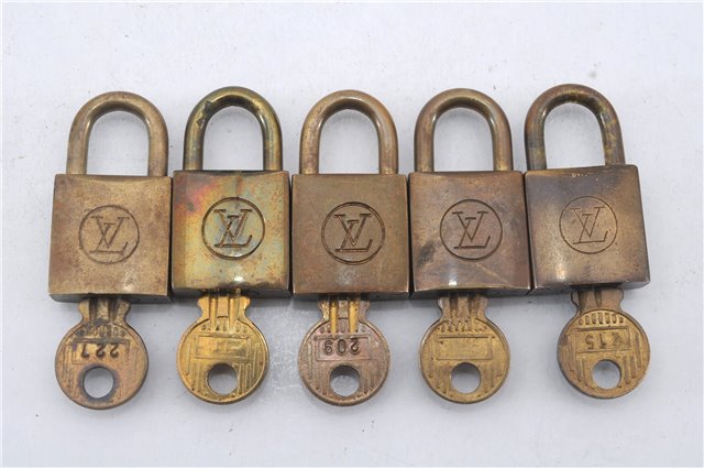 Authentic Louis Vuitton Padlock and Key 10Set Old Model LV 5108D