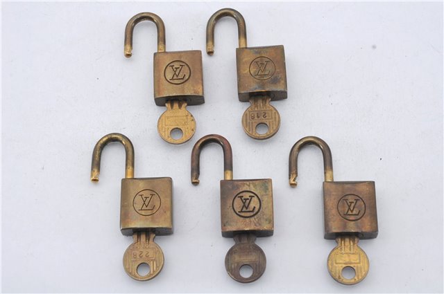 Authentic Louis Vuitton Padlock and Key 10Set Old Model LV 5108D