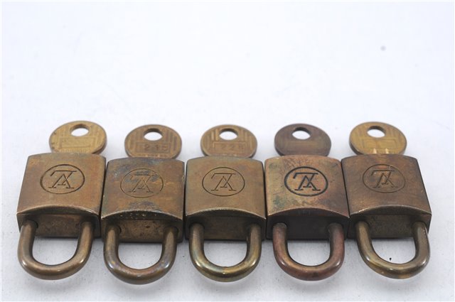 Authentic Louis Vuitton Padlock and Key 10Set Old Model LV 5108D