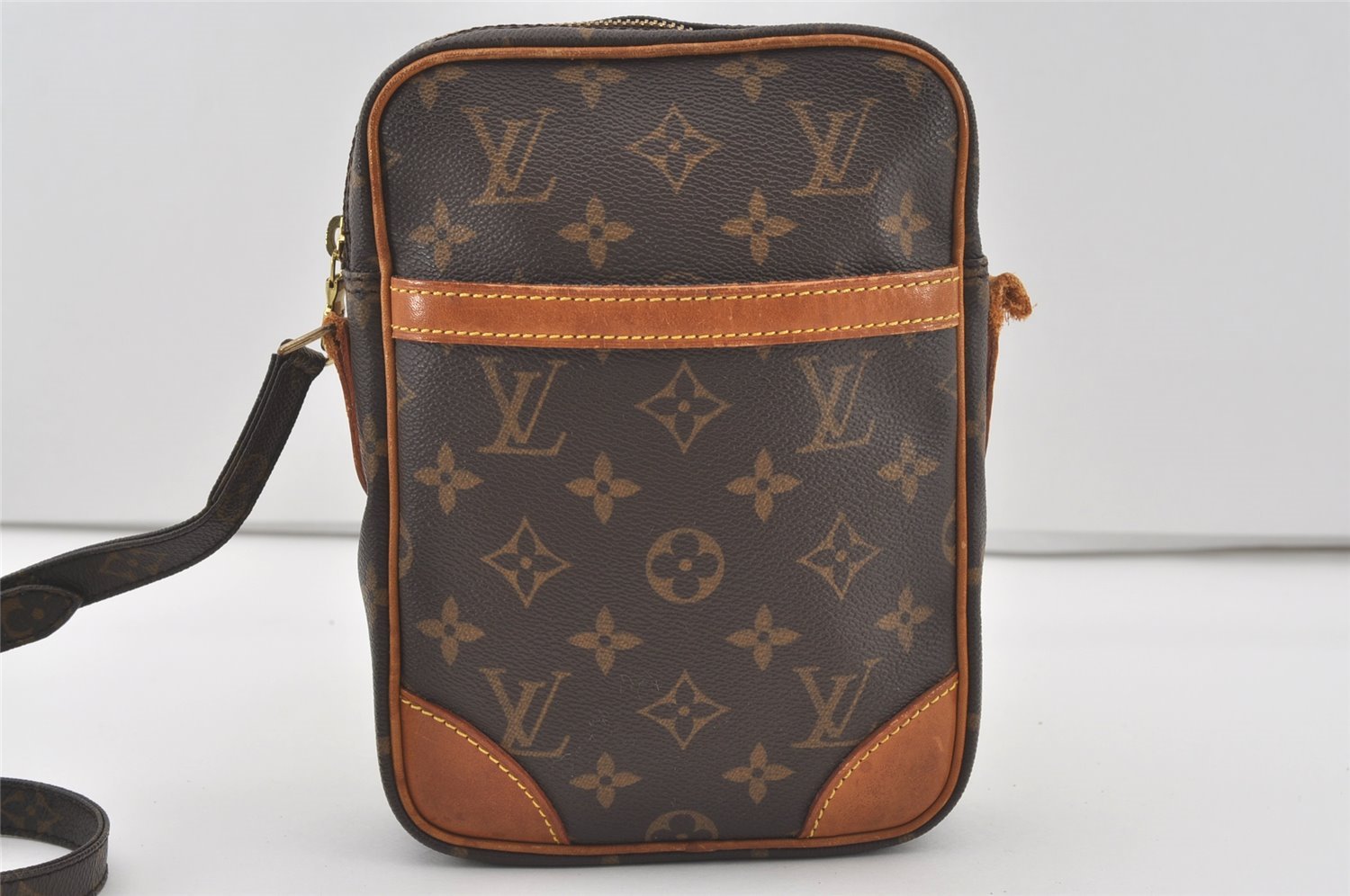 Authentic Louis Vuitton Monogram Danube Shoulder Cross Bag M45266 LV Junk 5108I