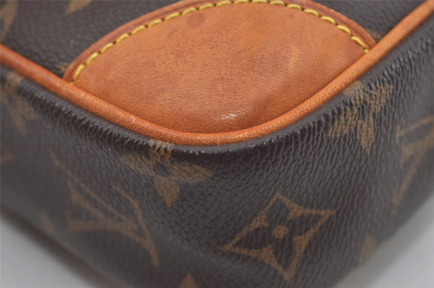 Authentic Louis Vuitton Monogram Danube Shoulder Cross Bag M45266 LV Junk 5108I