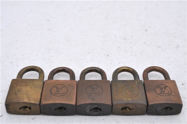 Authentic Louis Vuitton Padlock and Key 10Set Old Model LV 5109D