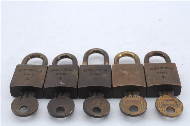 Authentic Louis Vuitton Padlock and Key 10Set Old Model LV 5110D