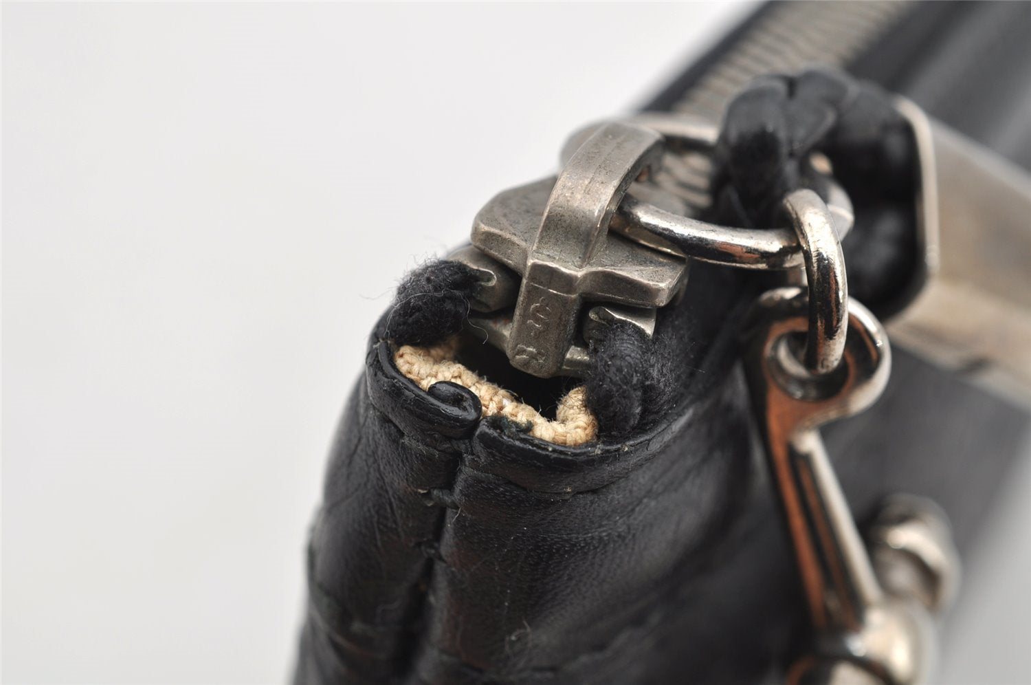 Authentic GUCCI Guccissima Horsebit Clutch Bag GG Leather 240627 Black 5110I