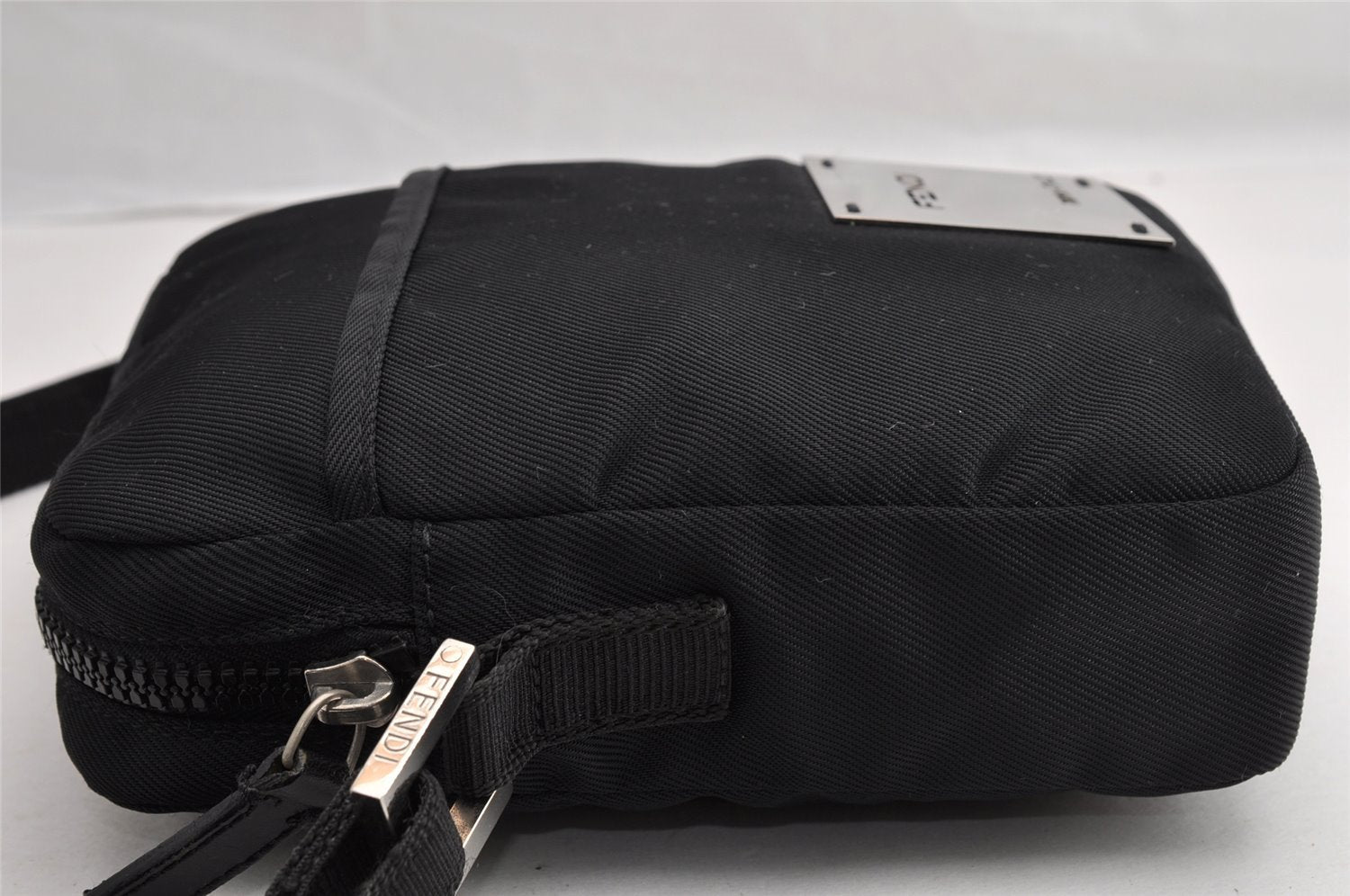 Authentic FENDI Vintage Shoulder Cross Body Bag Purse Nylon Leather Black 5115I